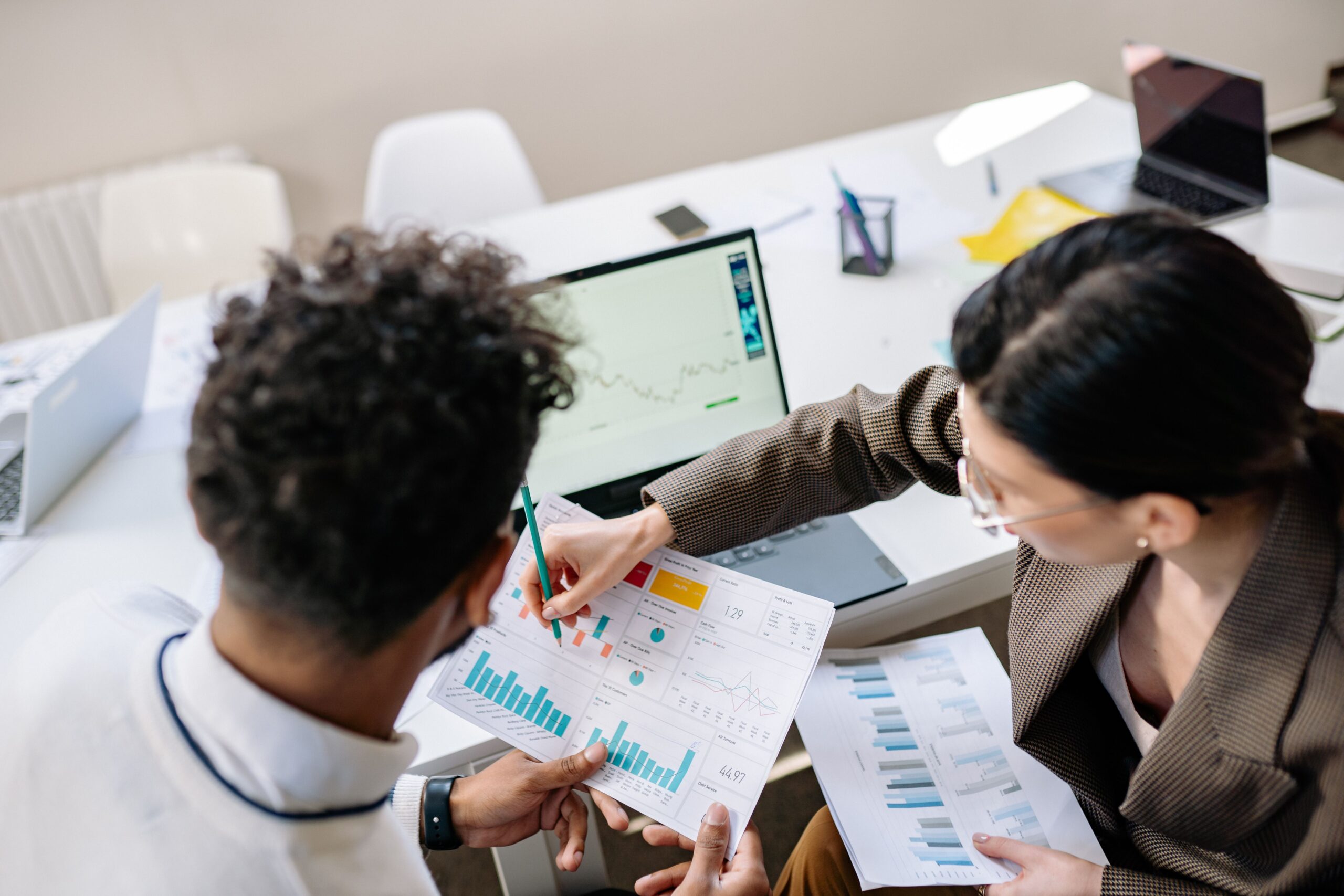 Referrals vs. Organic Lead Generation